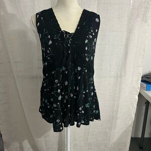 Torrid Black Floral Sleeveless Blouse